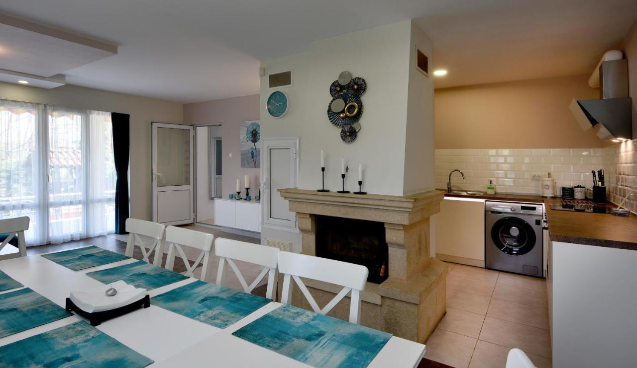 Villa Holiday Balcic Exterior foto