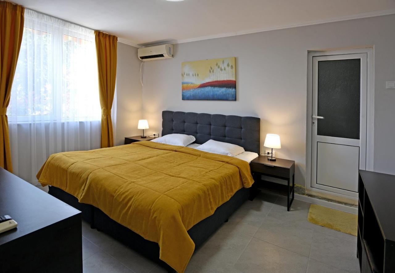 Villa Holiday Balcic Exterior foto